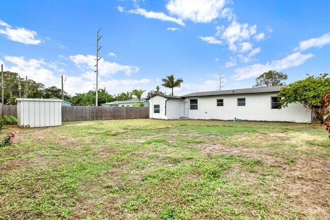 Building Photo - 5134 8th Ave N