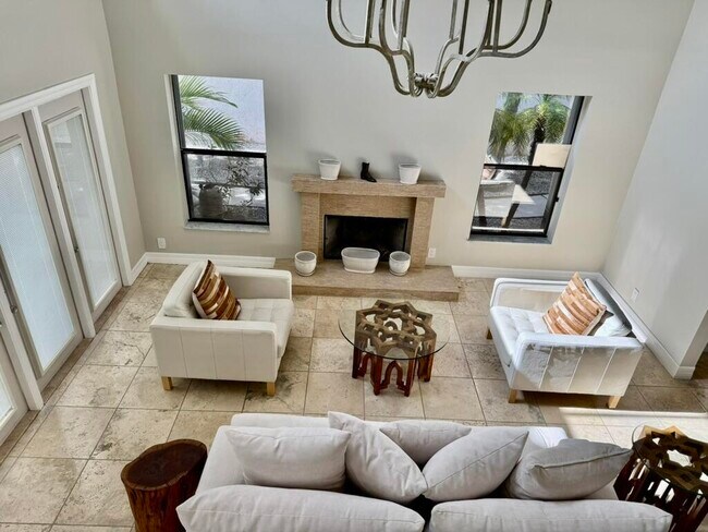 Building Photo - 10577 Santa Laguna Dr