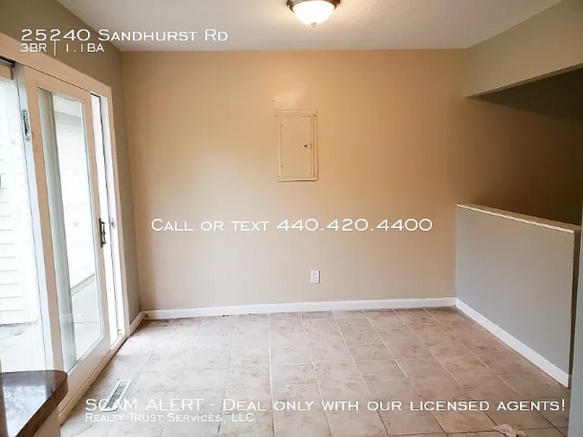 Building Photo - 25240 Sandhurst Rd