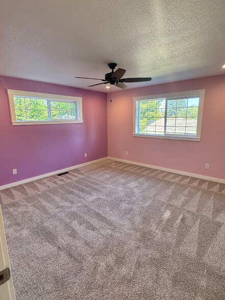 Building Photo - 224 Cotati Oaks Ct W