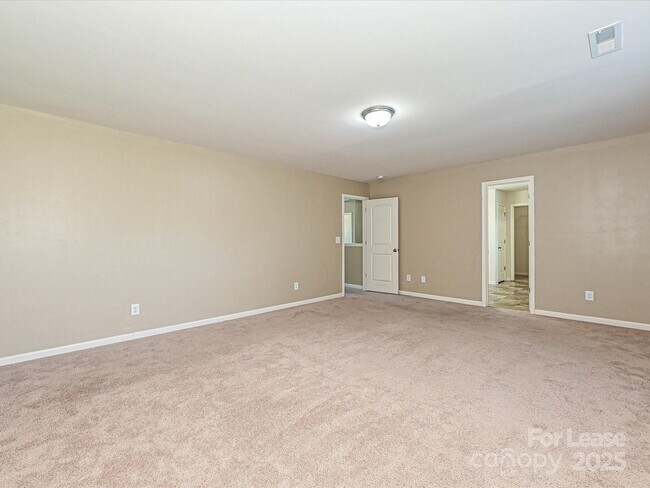 Building Photo - 104 Mulligan Dr