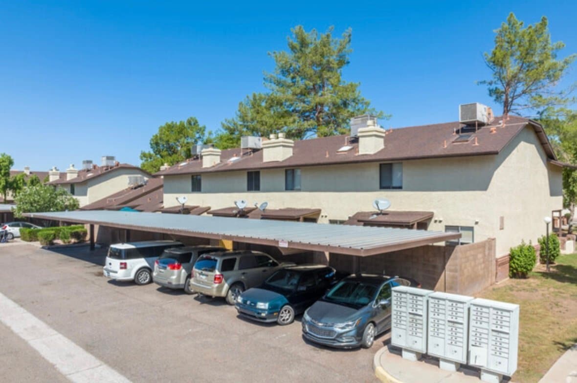 Building Photo - 170 E Guadalupe Rd