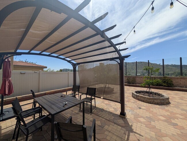 Building Photo - Great 3 Bedroom Home in Fallbrook!