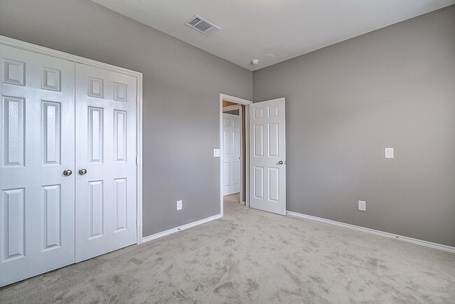 Building Photo - 9312 Bauer Vista Dr