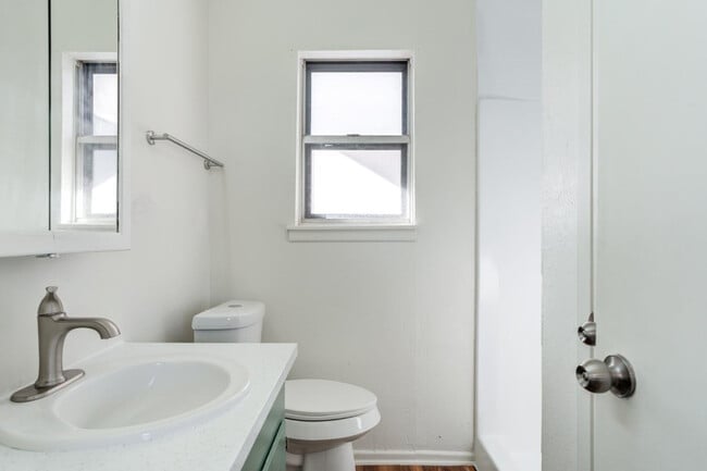 Building Photo - 5402 25th St