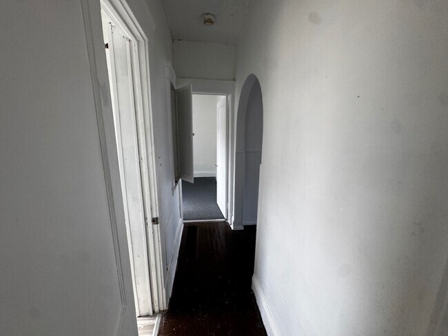 Building Photo - 880 Stevenson Rd