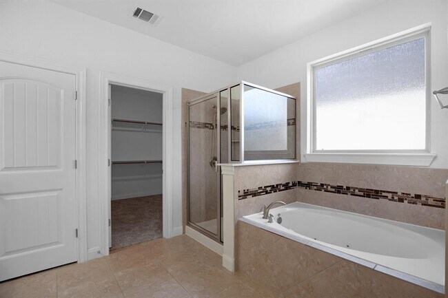 Building Photo - 5724 Siragusa Dr