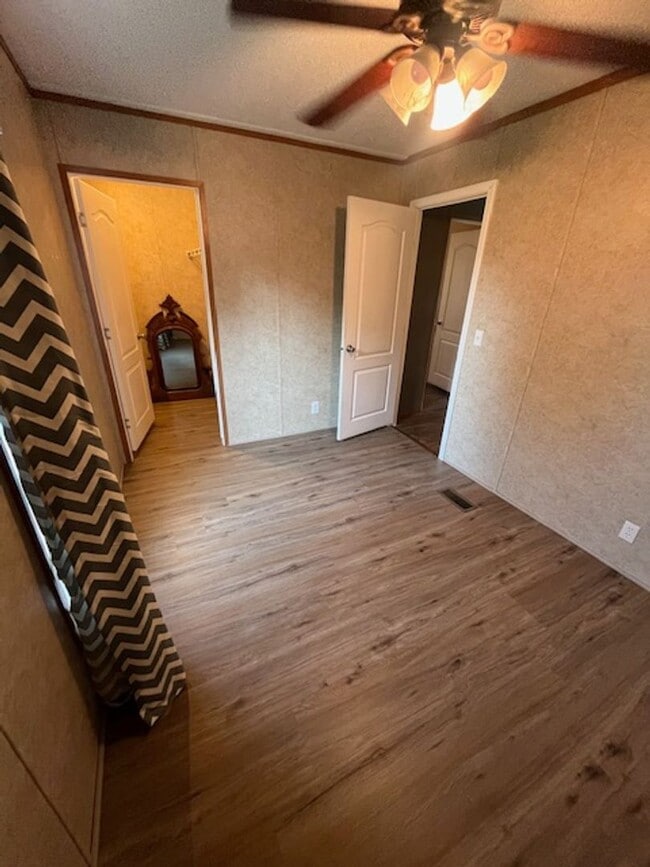Building Photo - 72 Henry Harris Ln