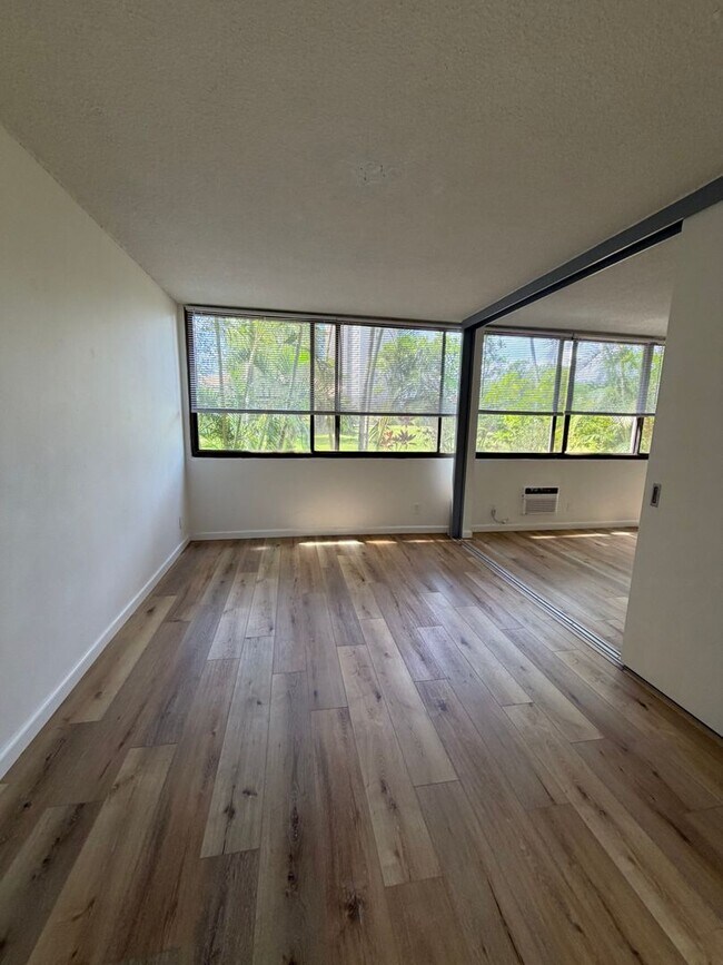 Building Photo - 55 S Kukui St