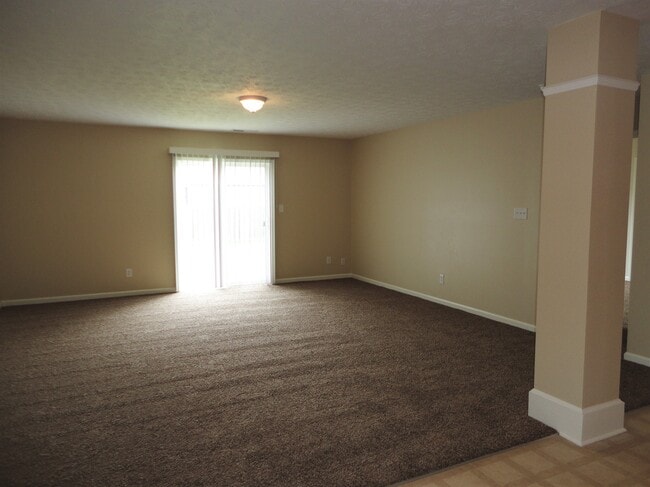 Building Photo - 1046 Swinton Way