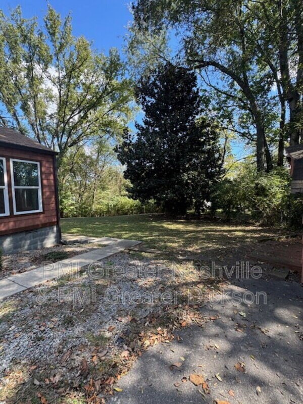 Building Photo - 1711 Golf St