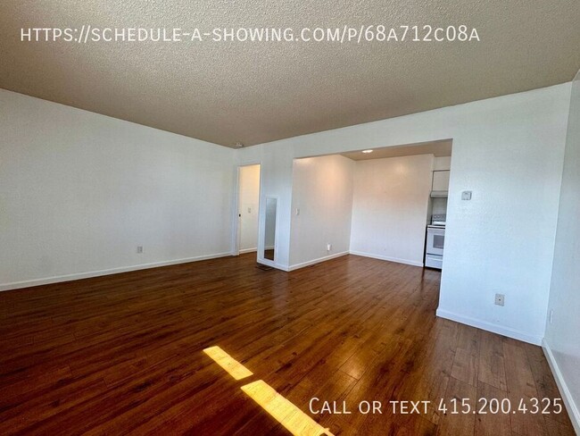 Building Photo - Beautiful One Bedroom Near Cannery Row