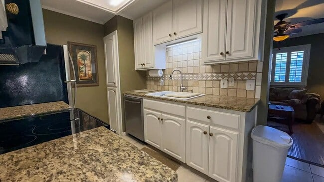 Building Photo - 15421 Seamount Cay Ct
