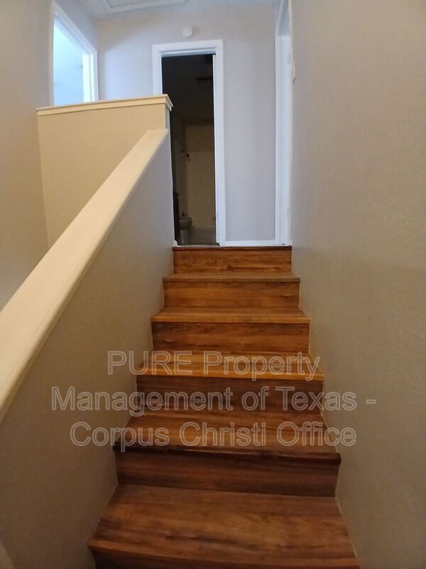 Building Photo - 5001 Middlecoff Cir