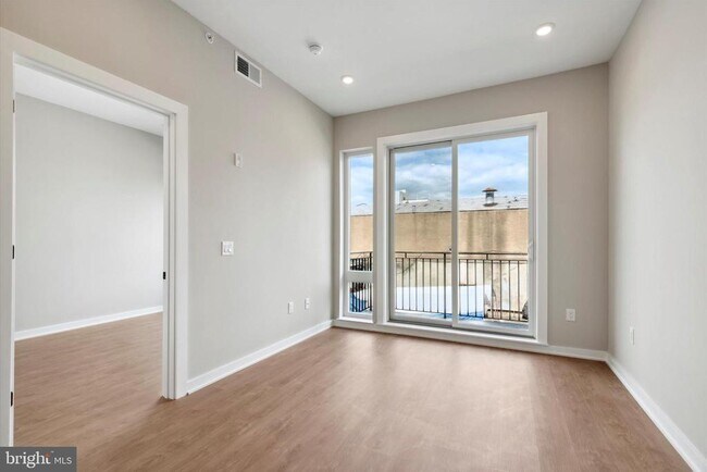 Building Photo - 308 W Chelten Ave