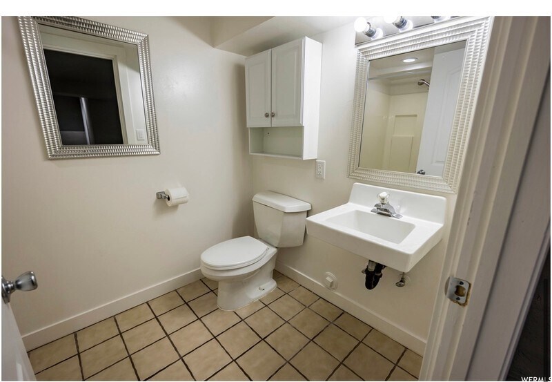 Building Photo - 254 S 1100 W