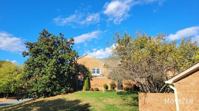 Building Photo - 6733 Constitution Ln