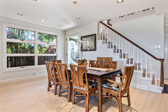 Building Photo - Hawaii Life Presents Modern Mokuleia Beachfront Luxury 4 bedroom 3 Bath