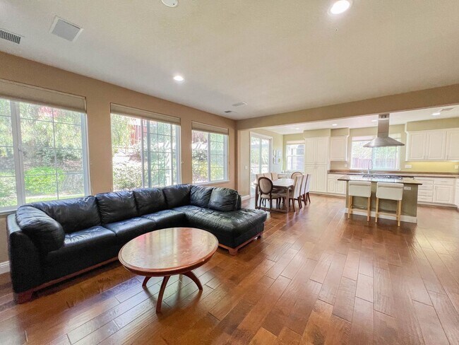 Building Photo - Spacious San Ramon Windemere Home.