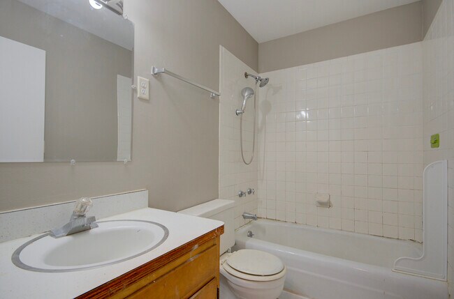 Building Photo - 24023 W Hazelcrest Dr