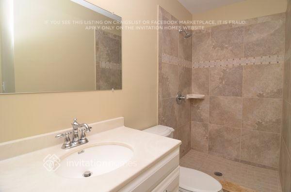 Building Photo - 6550 Winkler Rd