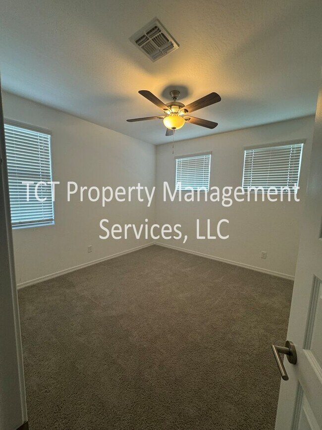 Building Photo - Beautiful Home in Spur Cross with Custom Touches