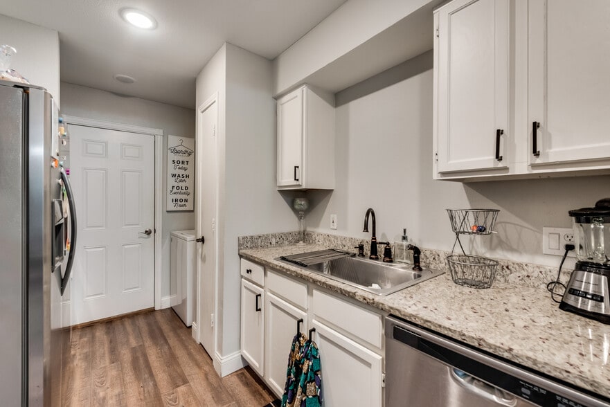 Building Photo - 4025 Southern Charm Ct