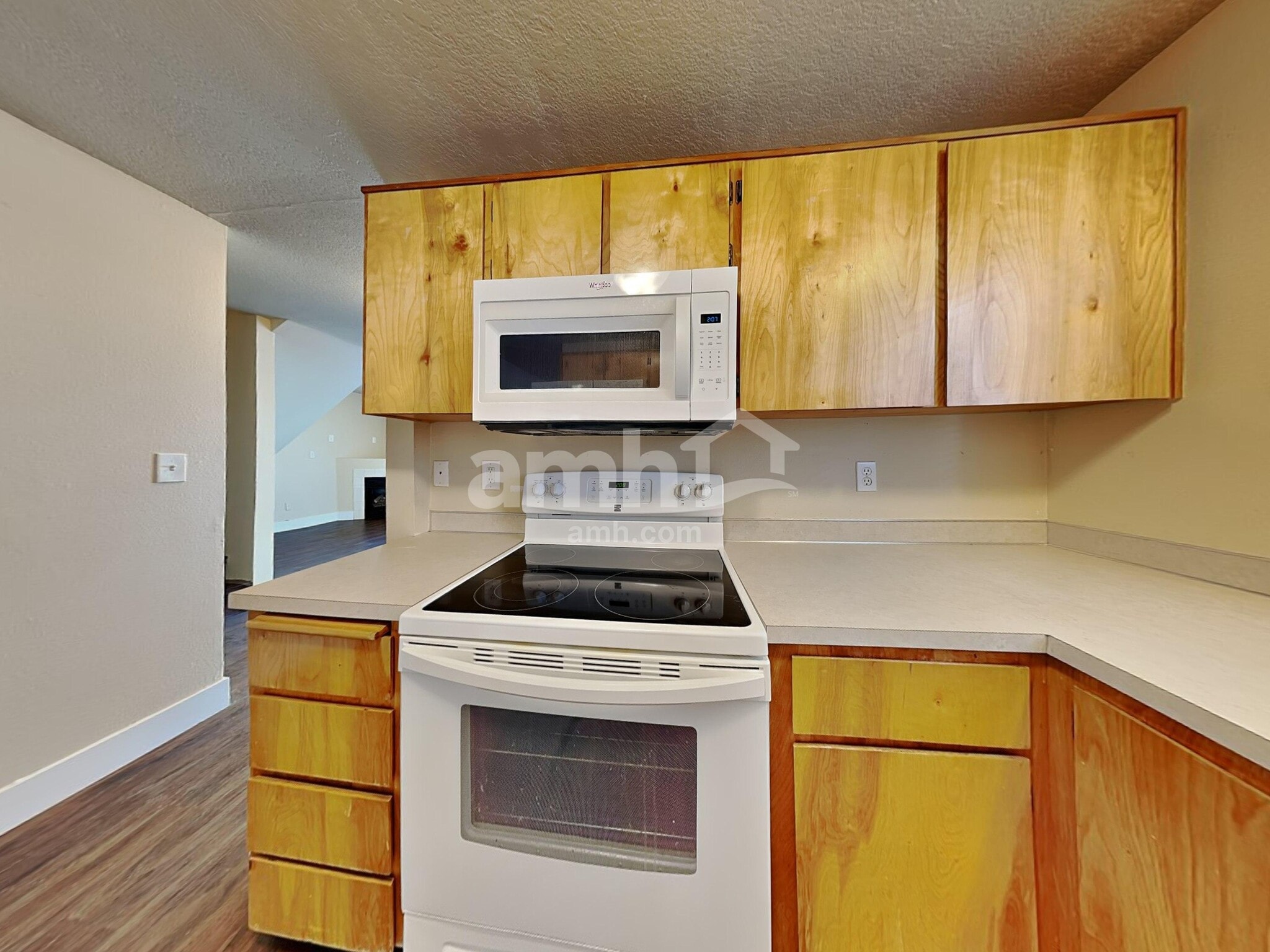 Building Photo - 16959 SW Whitley Way