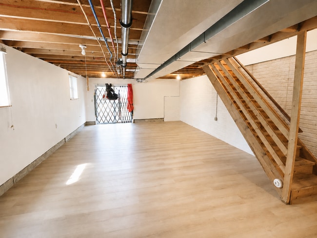 Building Photo - 1113 Smithfarm Ave