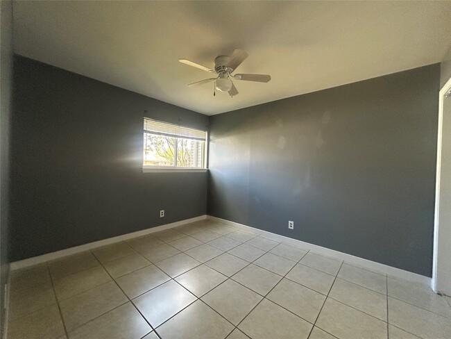 Building Photo - 6702 Biggs Ct