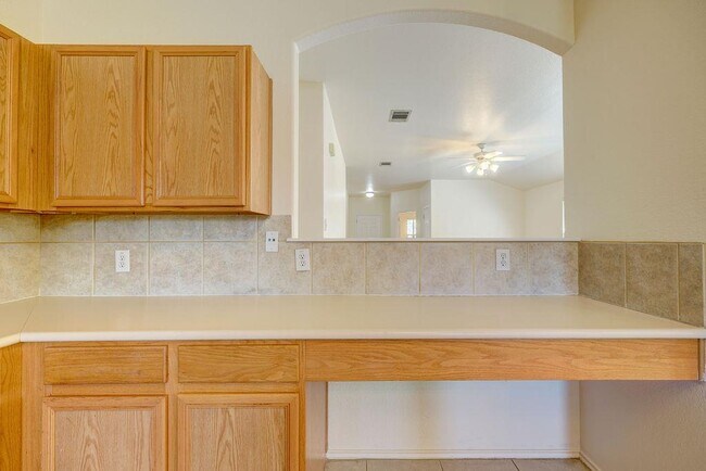 Building Photo - 129 Dove Song Dr