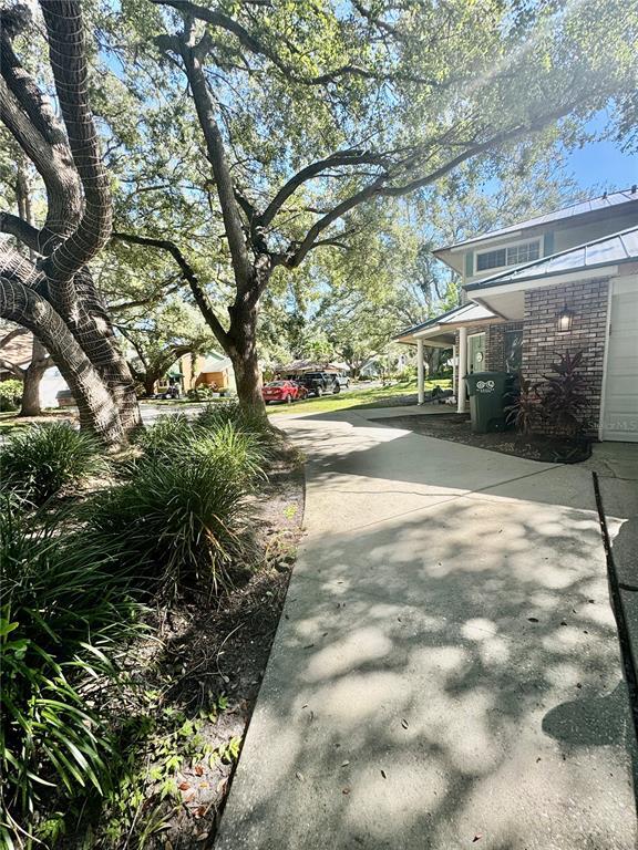 Building Photo - 6812 Arbor Oaks Dr