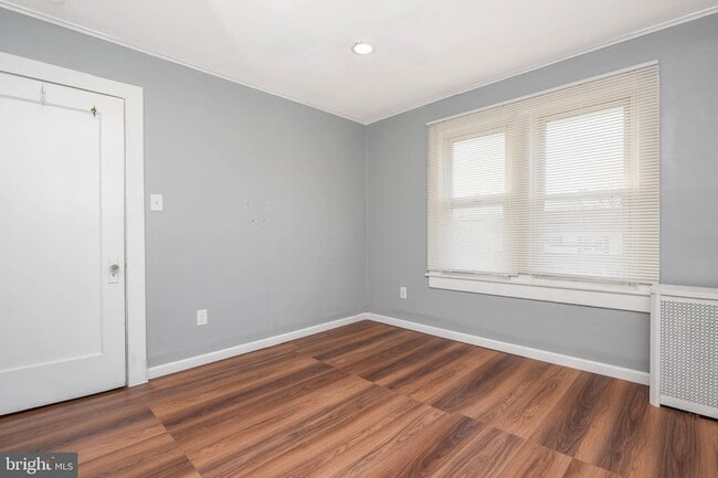 Building Photo - 2612 Olyphant Ave