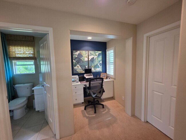 Building Photo - 91-1240-1240 Kaileolea Dr