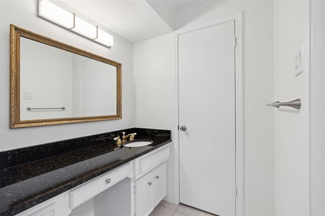 Building Photo - 10447 Barrywood Dr