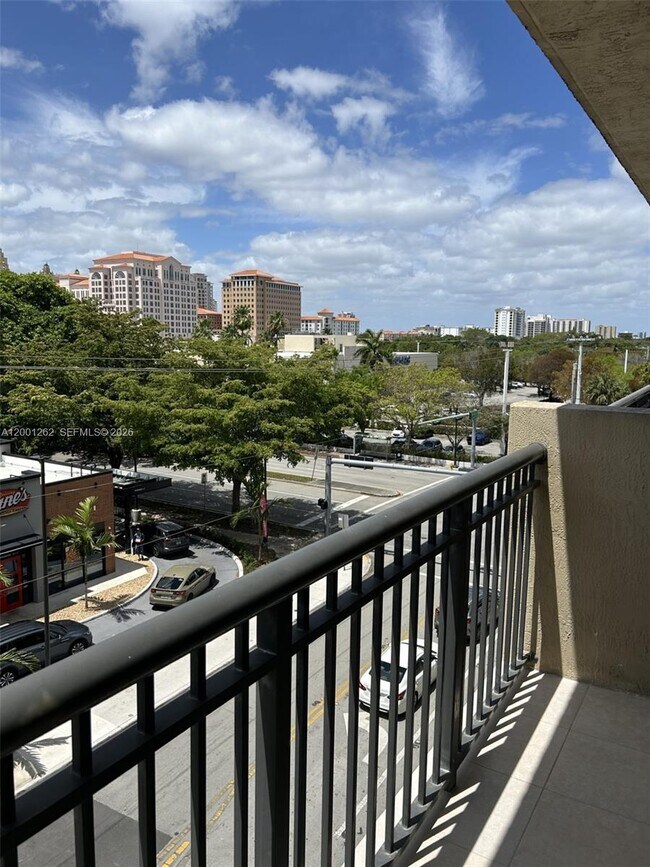 Building Photo - 3590 Coral Wy