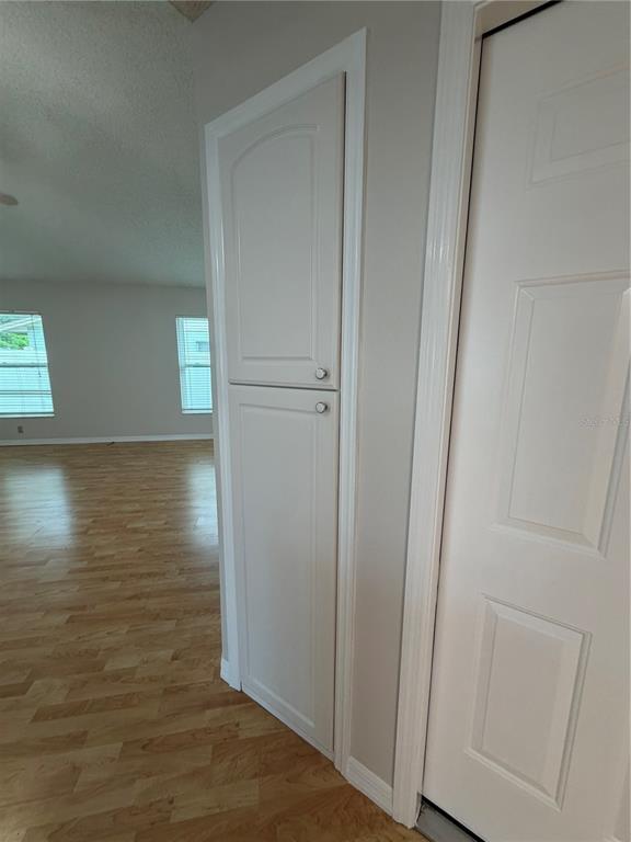 Building Photo - 3727 Dunwich Ave
