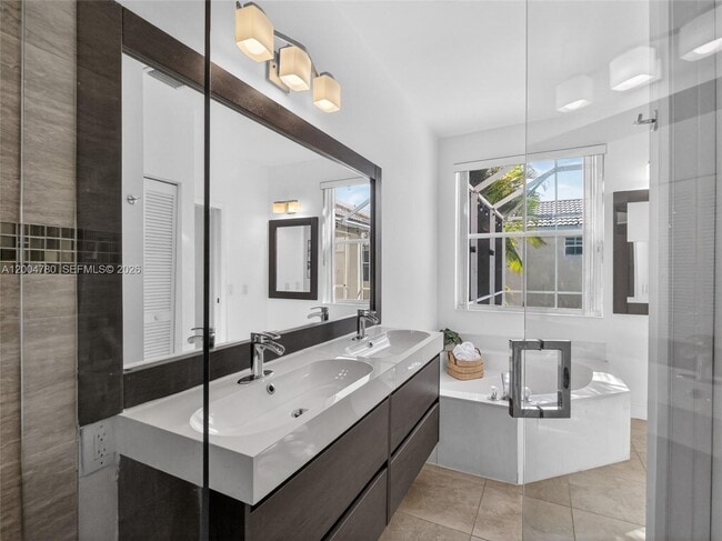 Building Photo - 875 Savannah Falls Dr