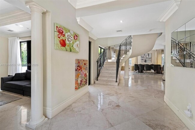 Building Photo - 2715 Cordova St