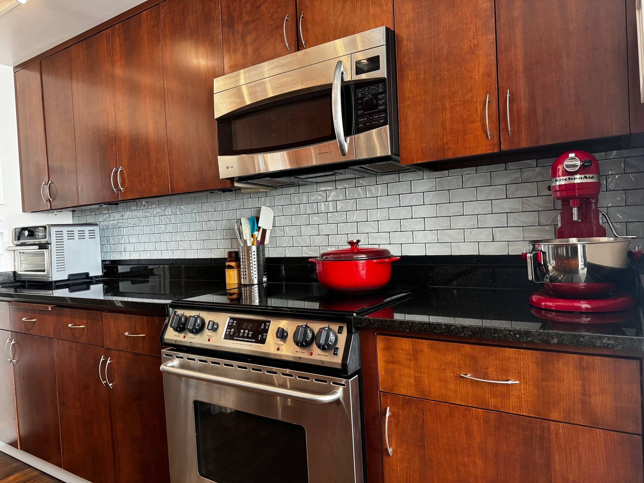 Building Photo - 1107 1st Ave