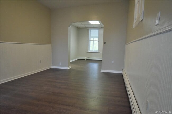 Building Photo - 12 Railroad Ave