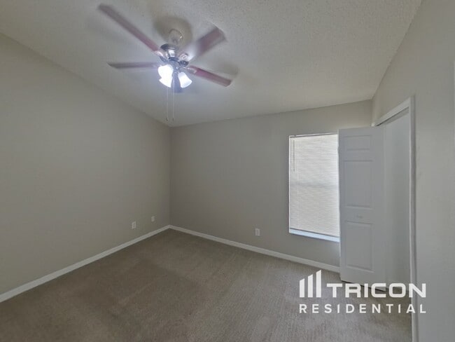 Building Photo - 828 Cape Cod Cir