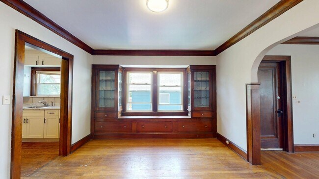Building Photo - 4003 Behrwald Ave
