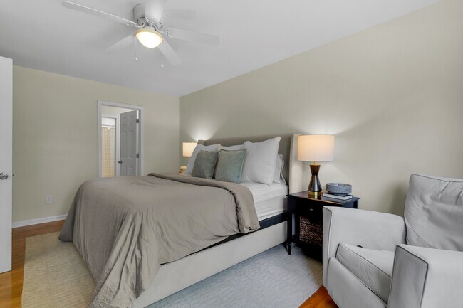 Building Photo - 107 Sandpiper Ct