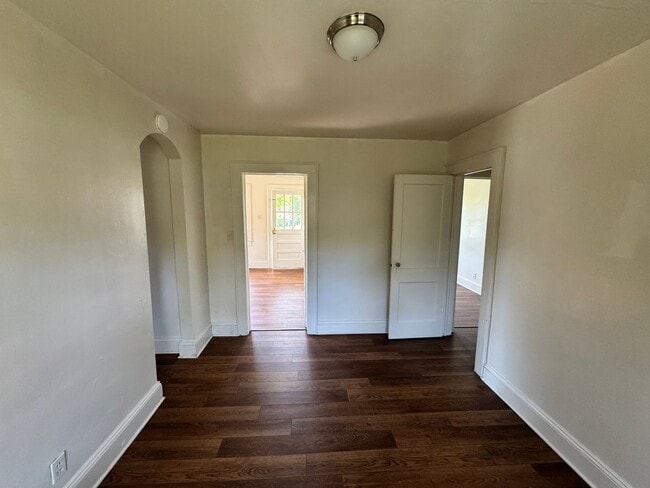Building Photo - Duplex walking distance to Uptown Shelby, NC