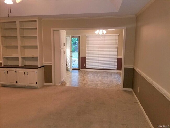 Building Photo - 5906 Carmel Dr