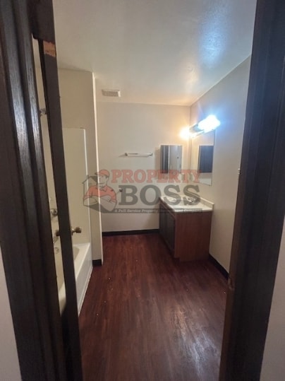 Building Photo - 5796 Creekview Ct W