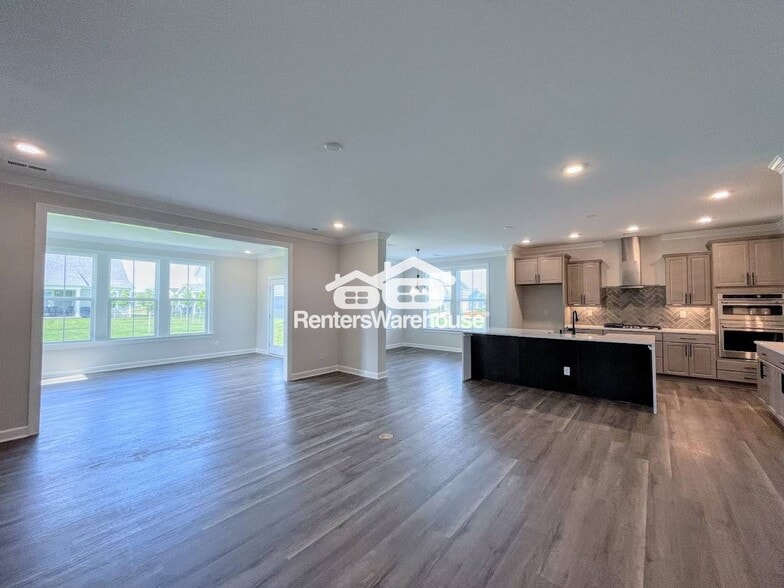 Building Photo - 1829 Malvern Dr
