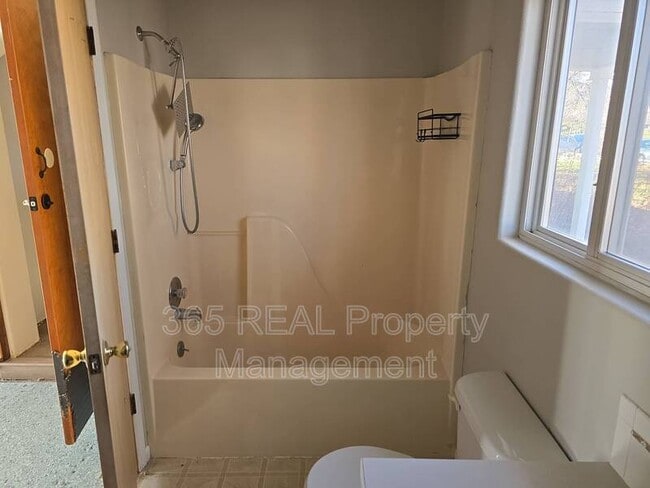 Building Photo - 1006 23rd St