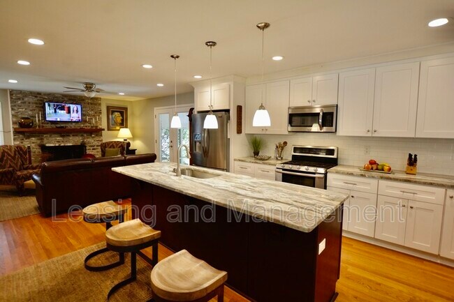 Building Photo - 2920 Limestone Blvd